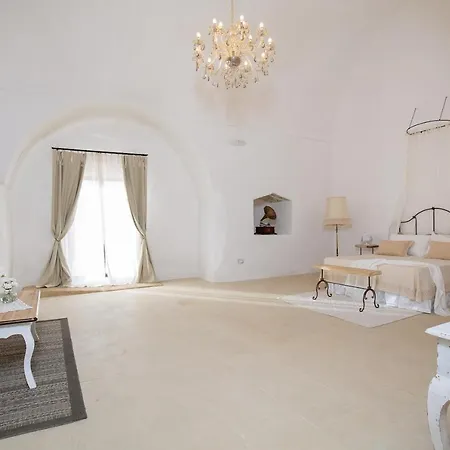 Masseria Violante Bed & Breakfast 3*