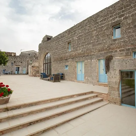 Masseria Violante Bed & Breakfast 3*