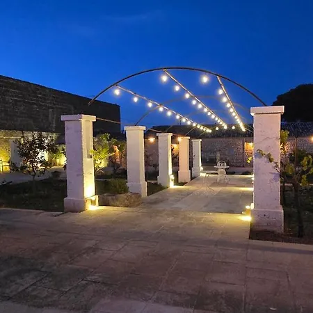 Masseria Violante Bed & Breakfast 3*