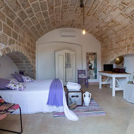 Bed & Breakfast Masseria Violante 3*