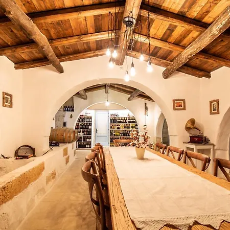 Bed & Breakfast Masseria Violante 3*
