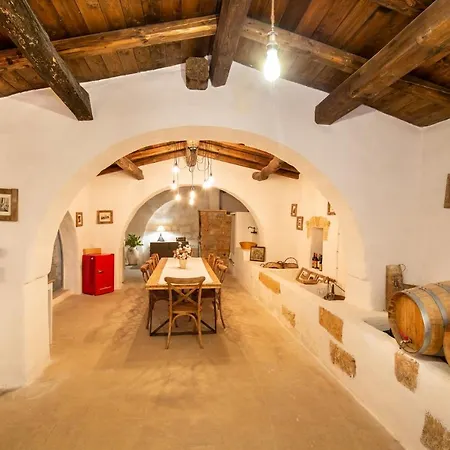 Bed & Breakfast Masseria Violante